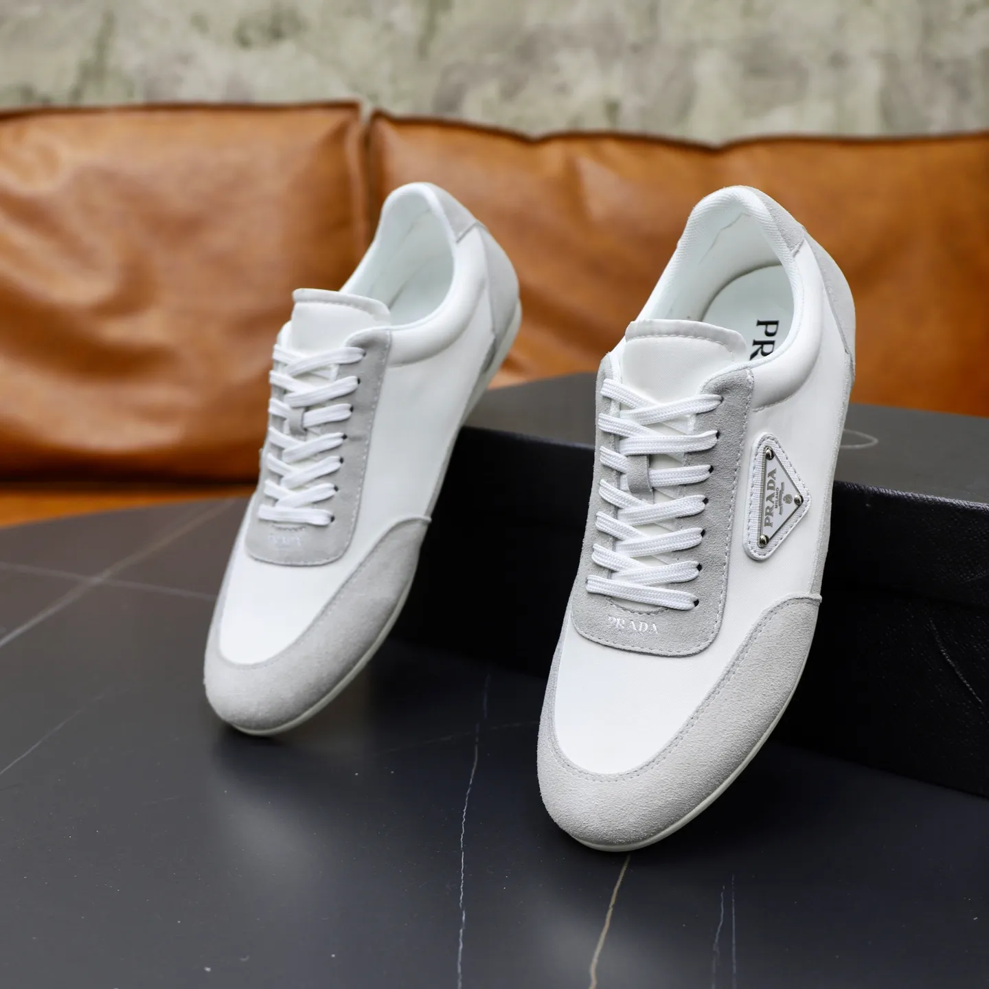 Men's shoes: 440💰🙅‍♂️🙅‍♂️🙅‍♂️ Brand: PRADA Standard code: 38–44 (45 can be customized) Level: Same as the official website Material: Original fabric Comfortable and breathable lining Lightweight and wear-resistant outsole Style category: Men's fashionable casual shoes and boots Running sneakers Distinguished luxury brand elements Top luxury Color: actual picture color